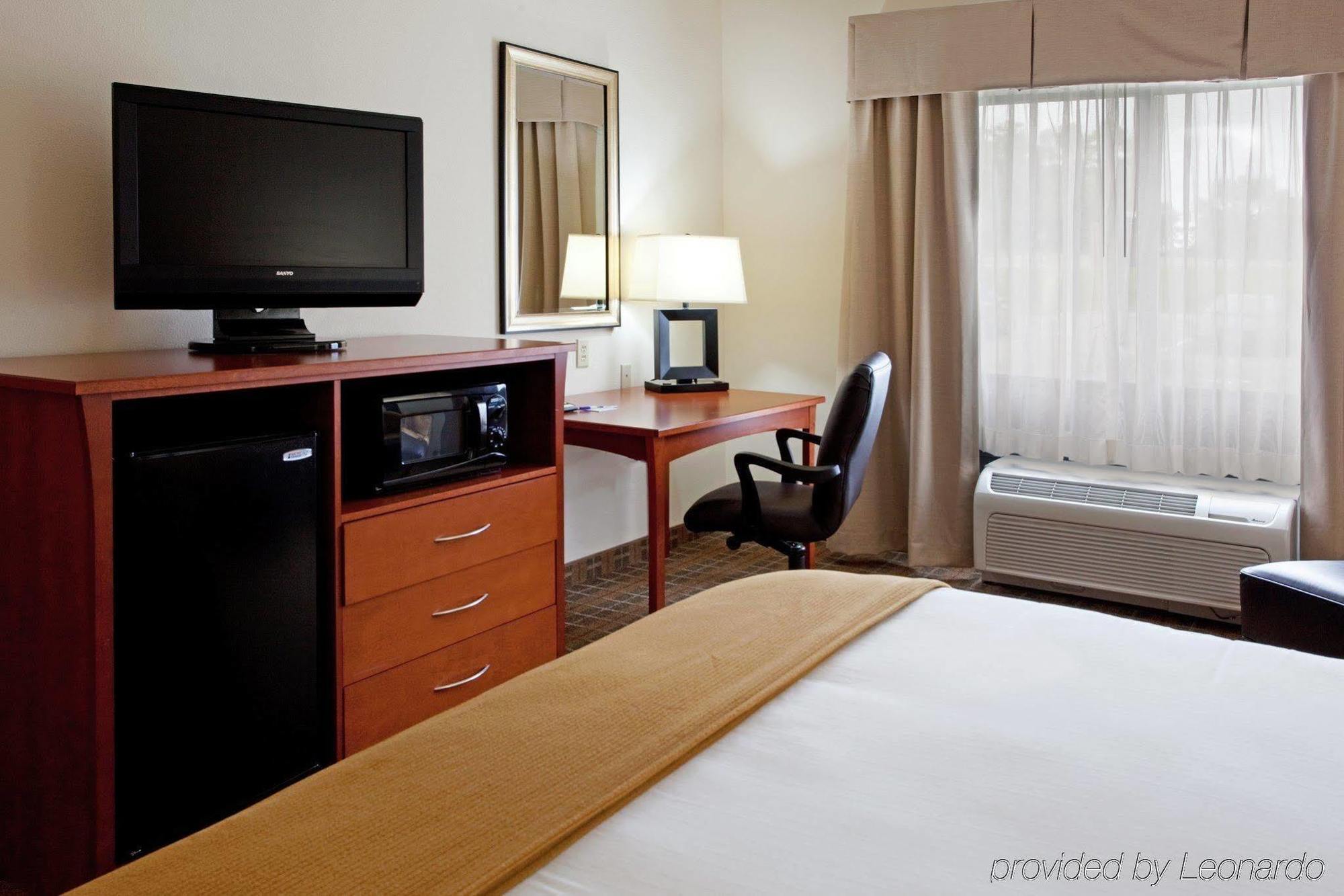 Holiday Inn Express & Suites - Hardeeville-Hilton Head By Ihg Exterior foto