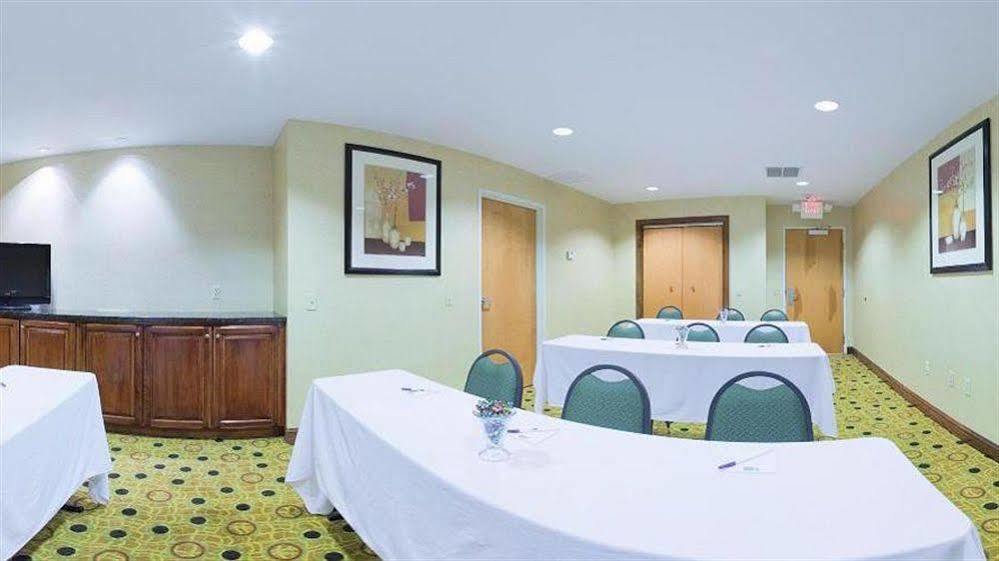 Holiday Inn Express & Suites - Hardeeville-Hilton Head By Ihg Exterior foto